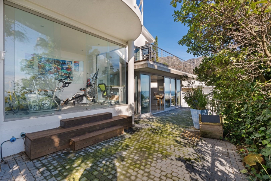 5 Bedroom Property for Sale in Camps Bay Western Cape